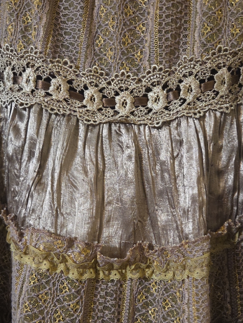 Young Essence lovely skirt brown Medium - Picture 2 of 3